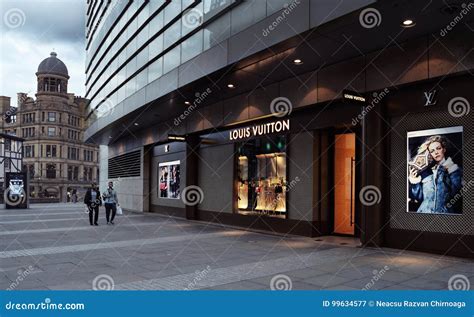 louis vuitton store manchester